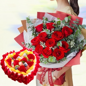 天津柔柔月光-11朵红玫瑰 + 8寸心形玫瑰花瓣水果蛋糕
